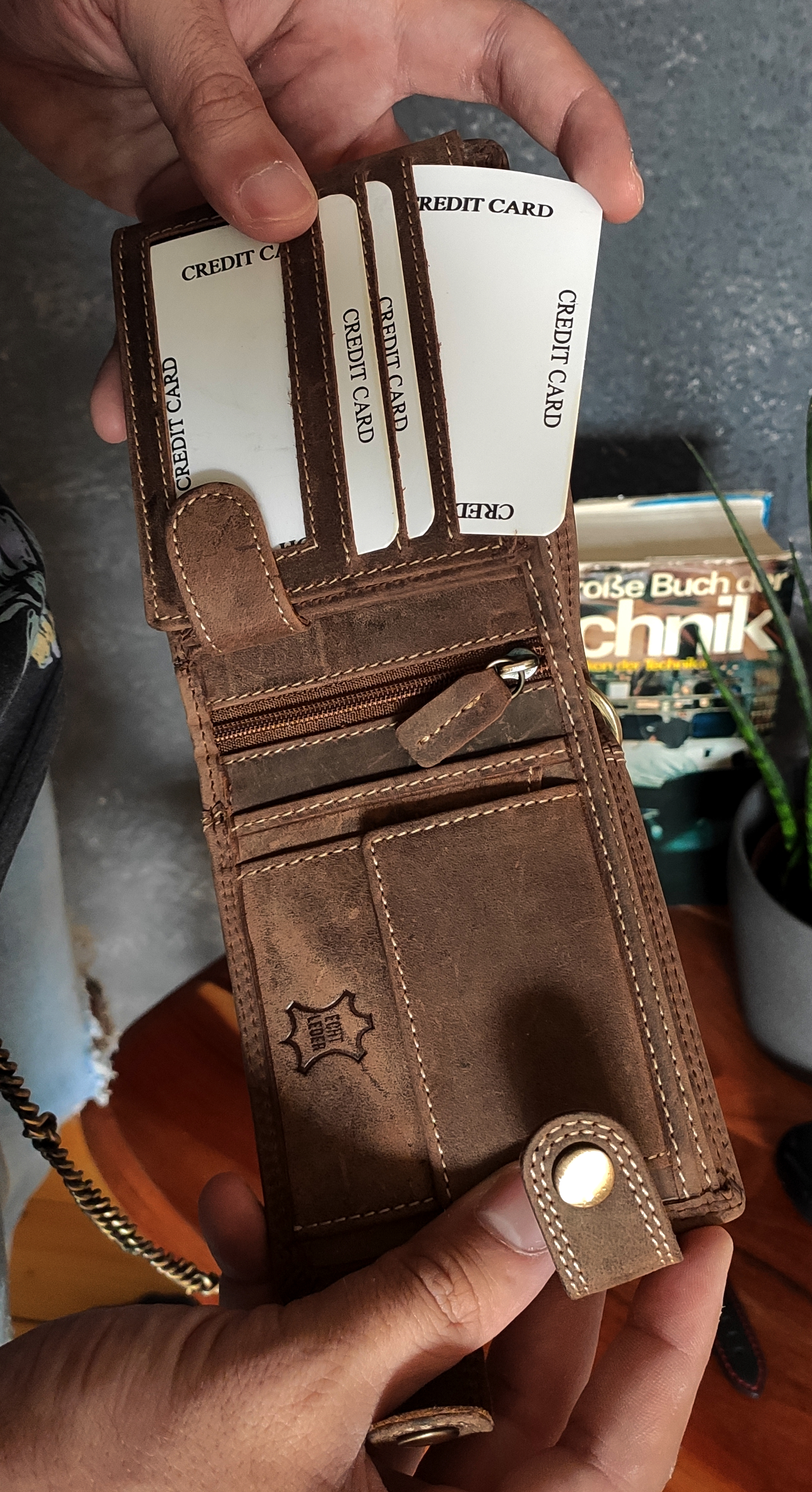 Wildery® Premium Leder Bikergeldbörse im Querformat