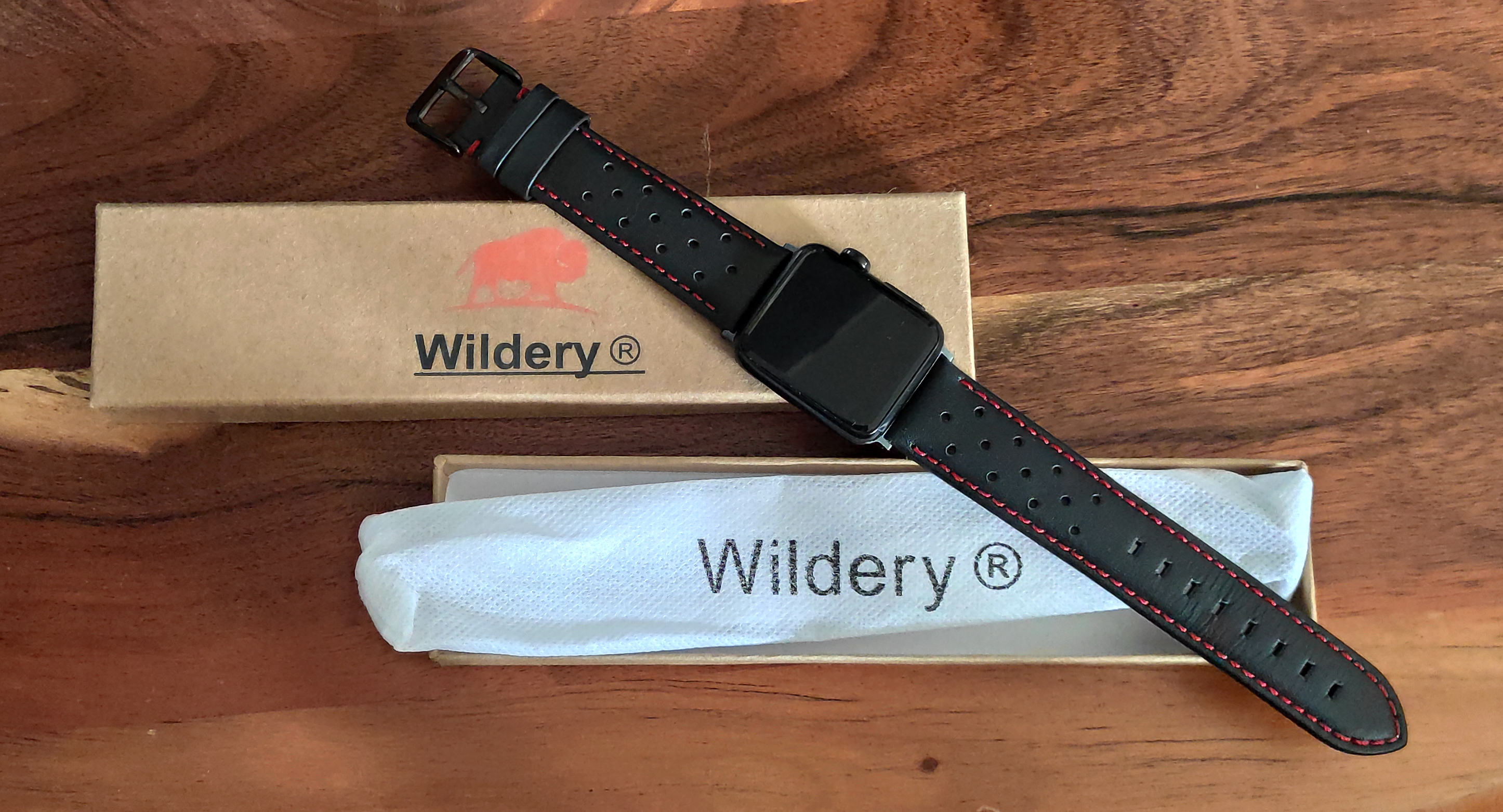 Wildery Ersatz Lederarmband für die Apple Watch Series 1/2/3/SE und 4/5/6/7 mit roten Naht