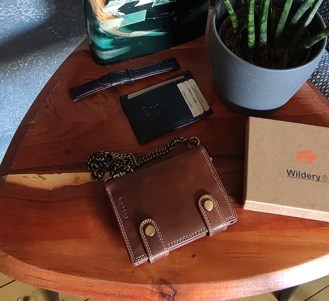 Wildery® Premium Leder Bikergeldbörse mit Kette